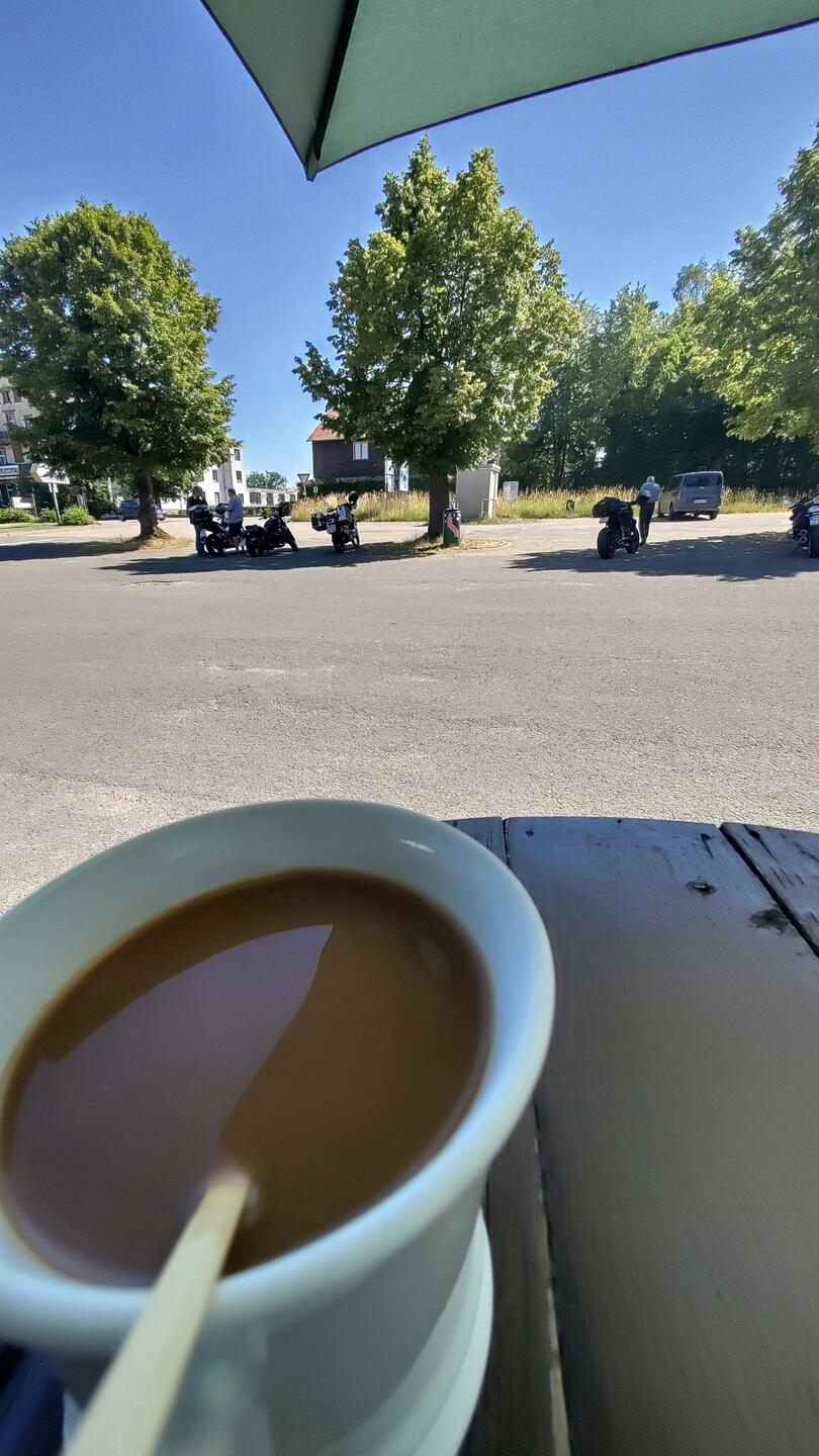 Zweites Frühstück am Bikertreff