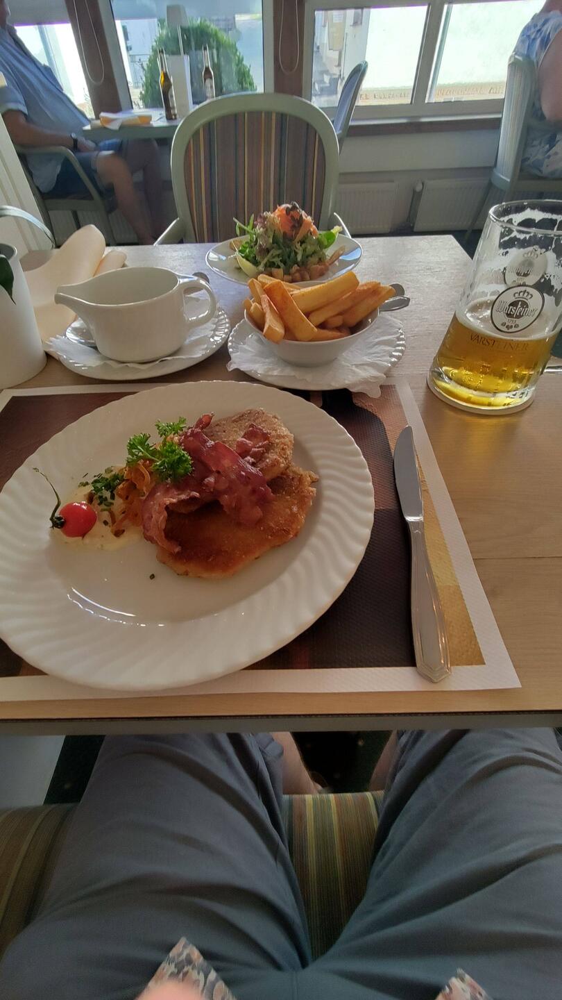 Abendessen, dann Pool